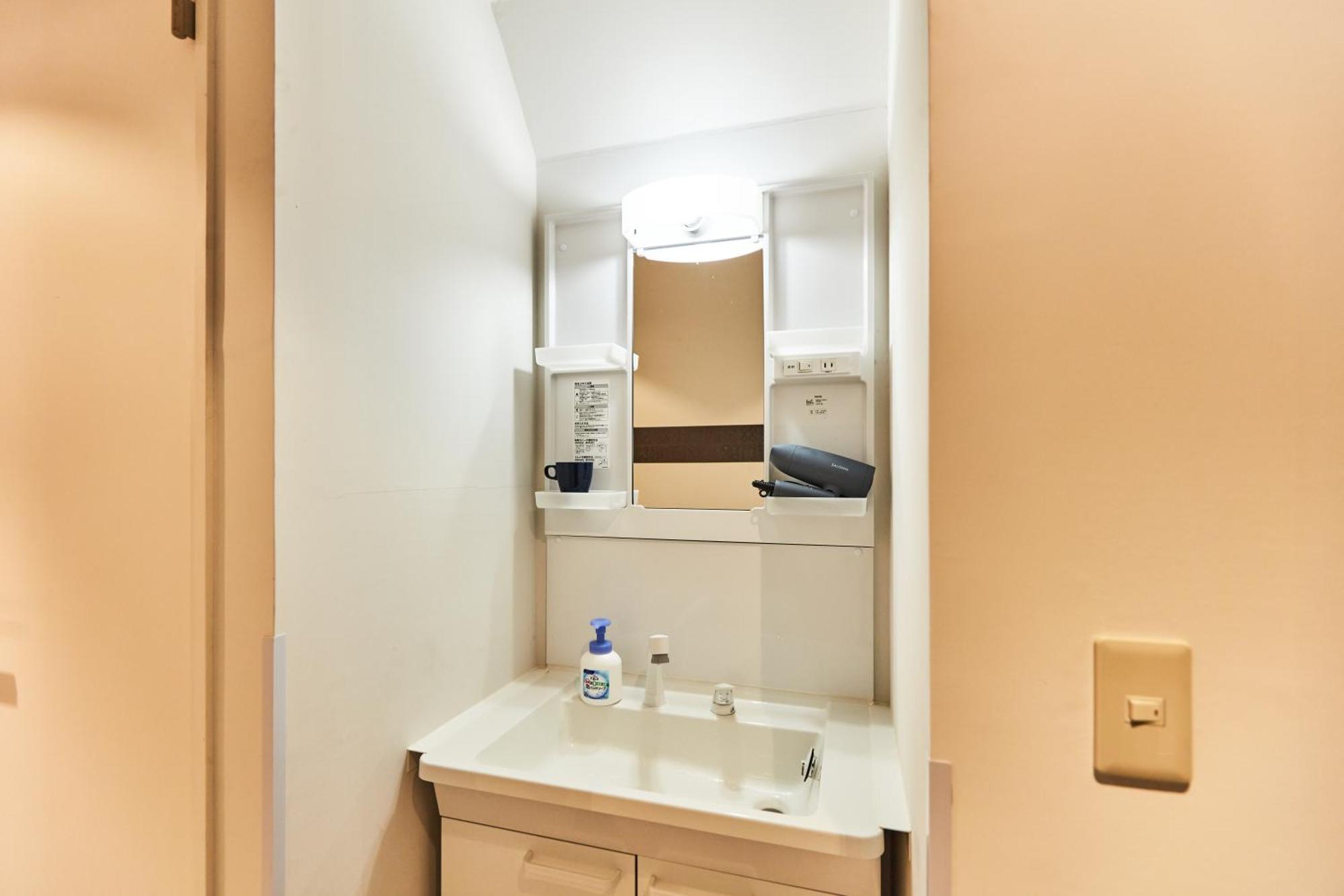 Tora Hotel Asakusa Токио Экстерьер фото